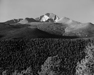 photo of longs peak in rocky mountain national park in colorado